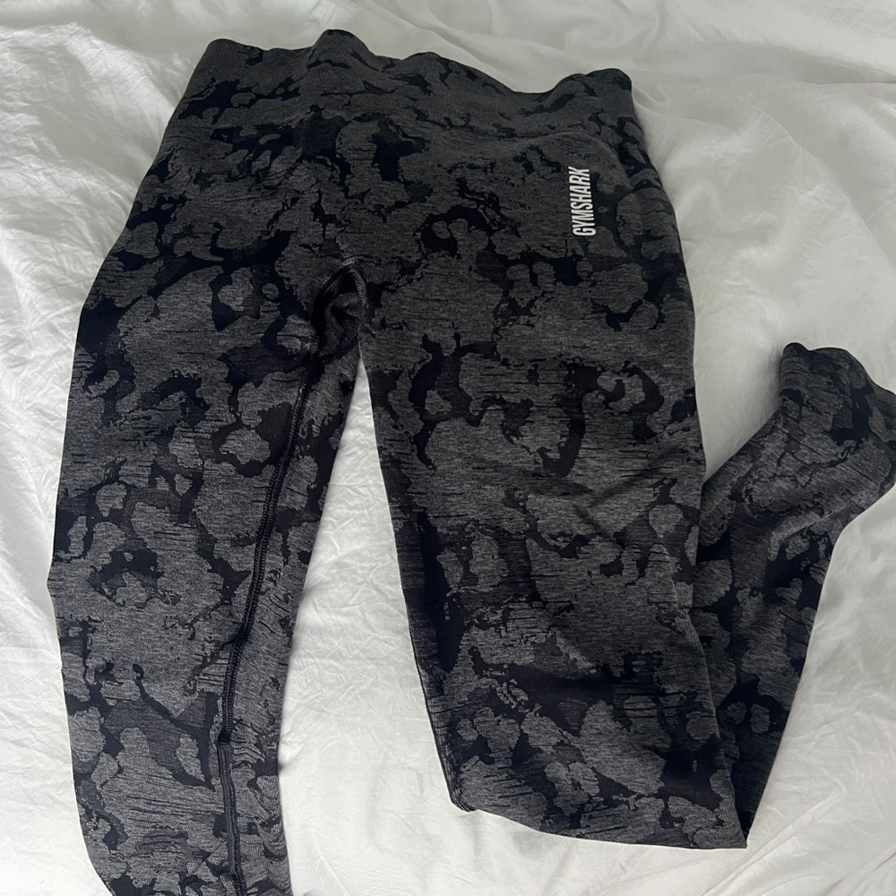 Gymshark Adapt camo leggings
